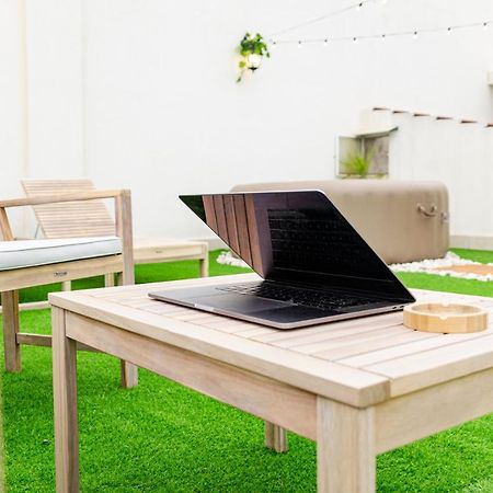 Apulialux Private 100Mq Rooftop Oasis W Jacuzzi Leilighet Bari Eksteriør bilde